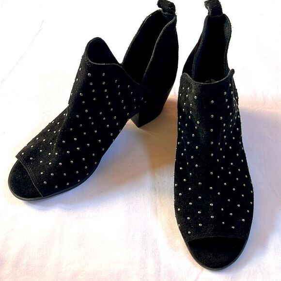 Black Suede Leather Lucky Brand Women’s metal Studded Open Toe Booties sz 6.5 - Picture 1 of 8